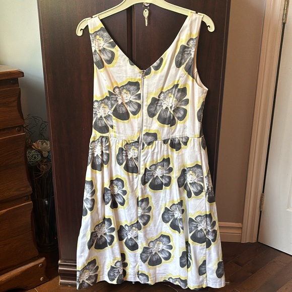 Ricki’s Summer dress. - Picture 2 of 3